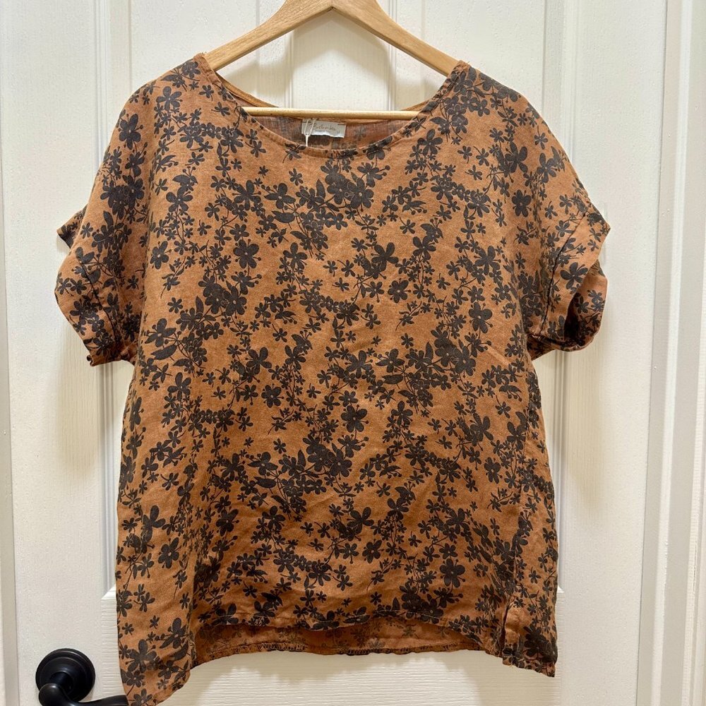 Bellambra Women's 100% Linen Top Size M Brown And Black Floral Print Boho NEW